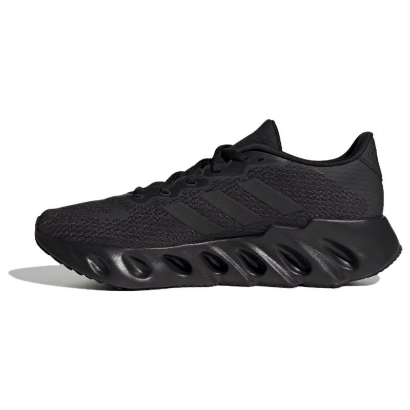 

adidas Switch Run Core Black Carbon Sneakers IF5718 40⅔ чёрный