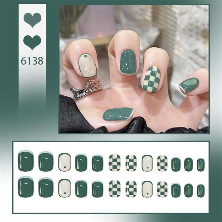 24Pcs Dark Red Tessellated Heart Short Square Press On Nails Removable Artificial Nail Tips