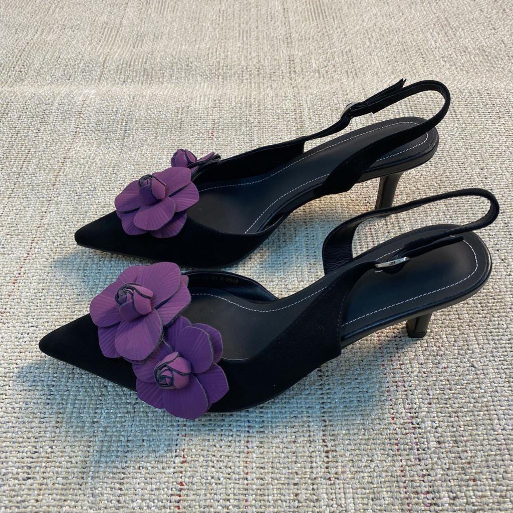 French Retro Style Flower Word with High Heels 2025 Summer New Pointed Side Empty Thin Heel Beautiful Sandals Women