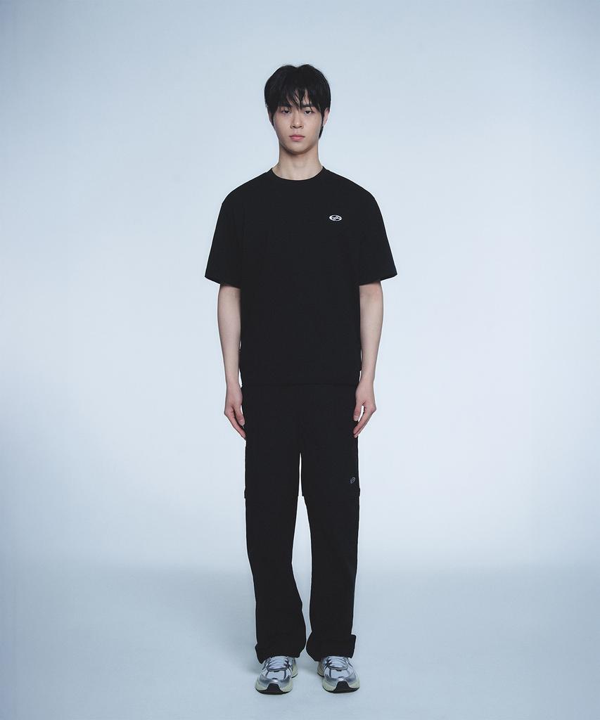 Hyeonpiteu Symbol Side Pocket T-Shirt-[Black]