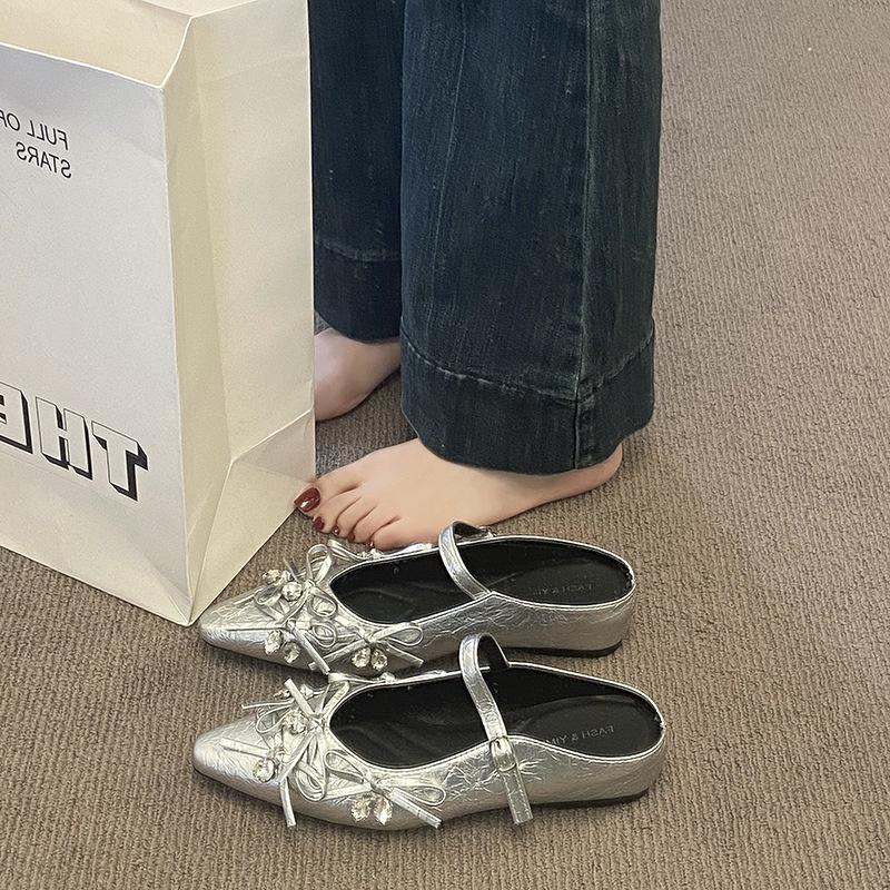 

Сяосянфэн полутапочки сумка голова полутапочки верхняя одежда одинарная обувь женская 2025 весна новый темперамент низкий каблук крутые тапочки женские 35 серебряный