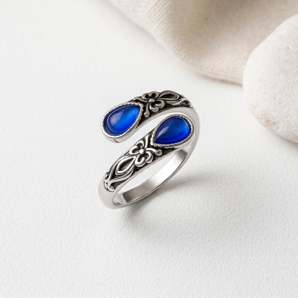 European and American Moonstone Pear-shaped Ring Female Victorian Retro Relief Bow Bosnian Style Ring