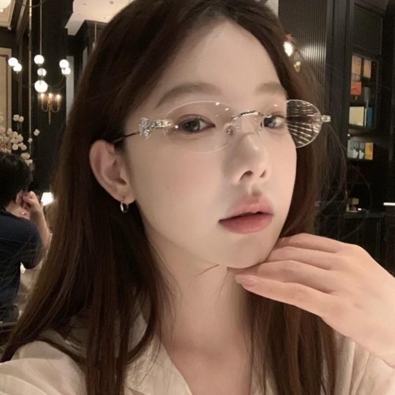 Oval Rimless Sunglasses Women Men UV400 Blue Light Blocking Minimalist Chic Eyewear With Rhinestone Detail