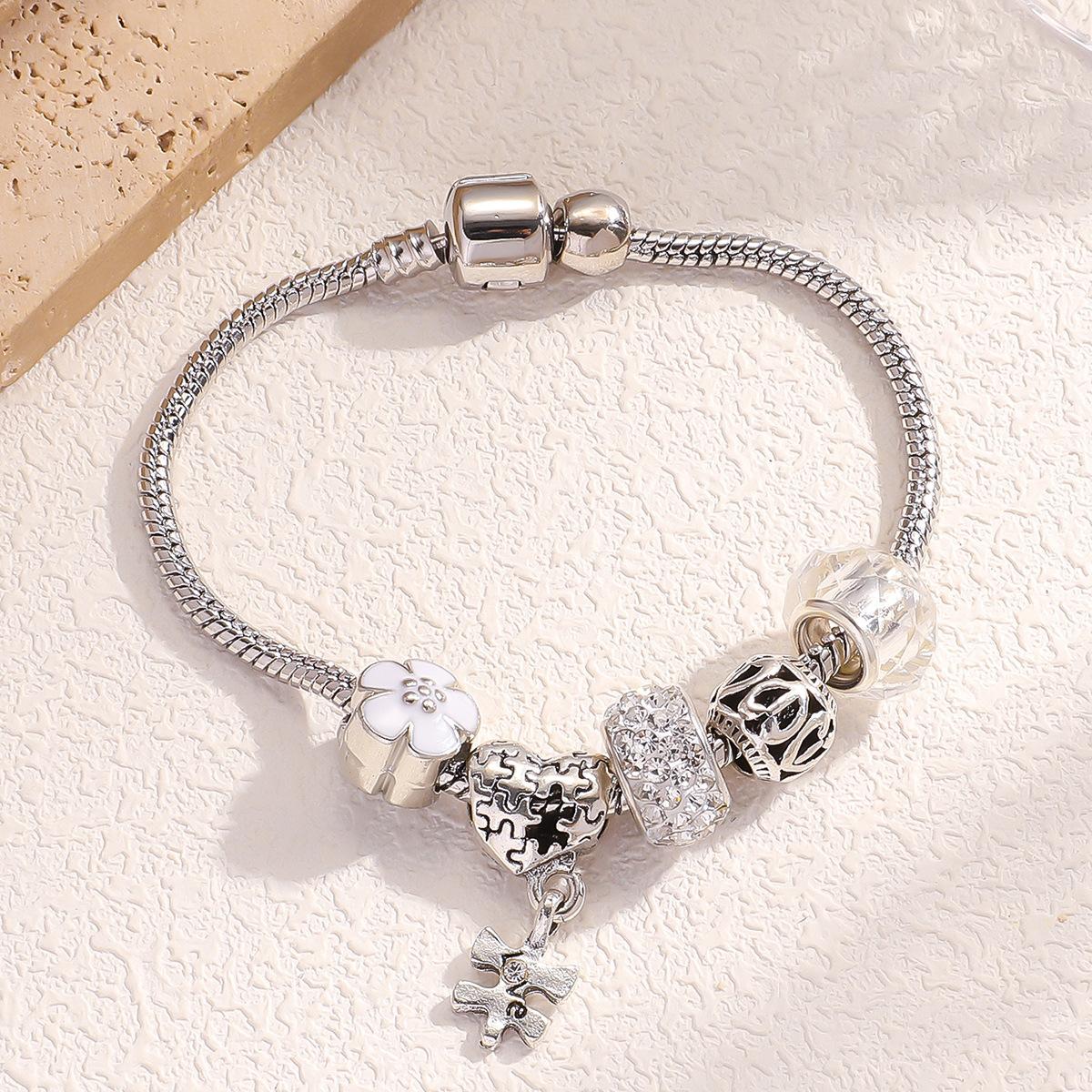 Elegant Heart Flower Bracelet For Women Minimalist Dainty Charm Jewelry Delicate Feminine Accessory