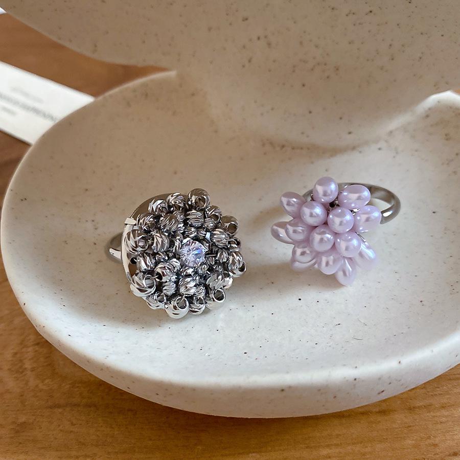 Pearl Flower Open Ring: Chic and Versatile Design for Index Finger