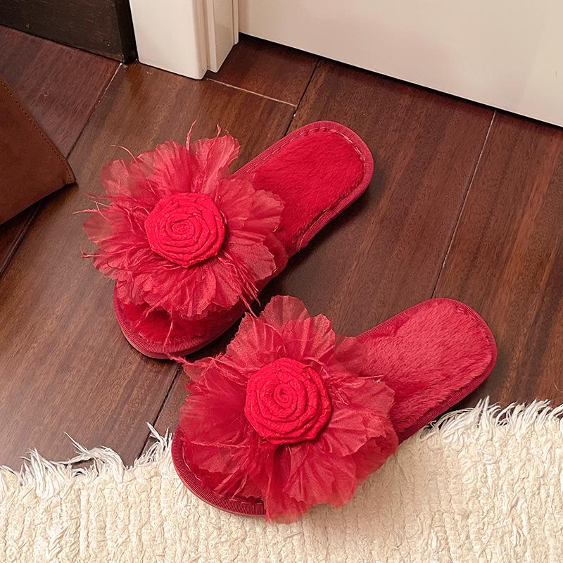 Fashion Fairy Style Plush Shoes Women's 2025 Autumn Winter Fashion Flower Warm Slippers Comfortable Short Plush Bridal Slides Pantuflas