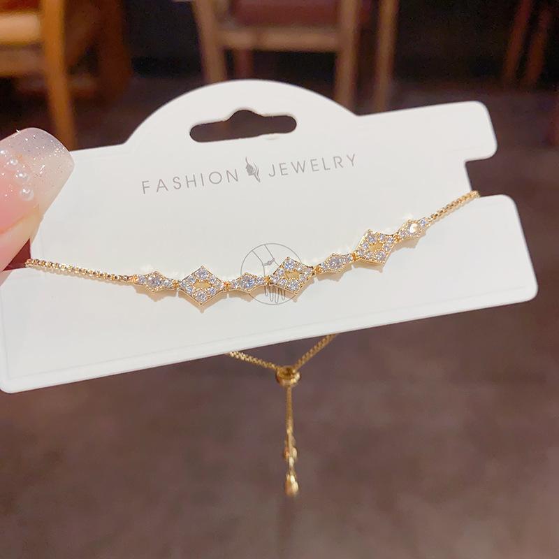 Unique and trendy zircon bracelet - women's light luxury, versatile design