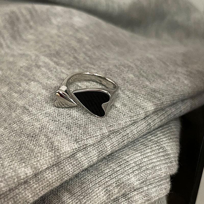 Korean-Japanese Style Heart Open Ring: Retro, Fashionable, Hip Hop-Inspired for Women Adjustable