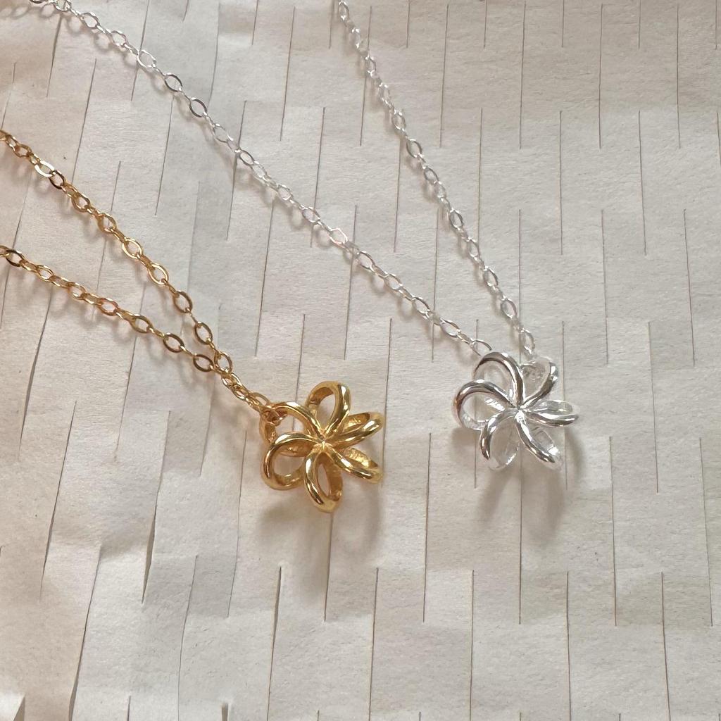 S925 Sterling Silver 18K Gold Ice Cream Flower Necklace with Rotating Lines Clavicle Chain