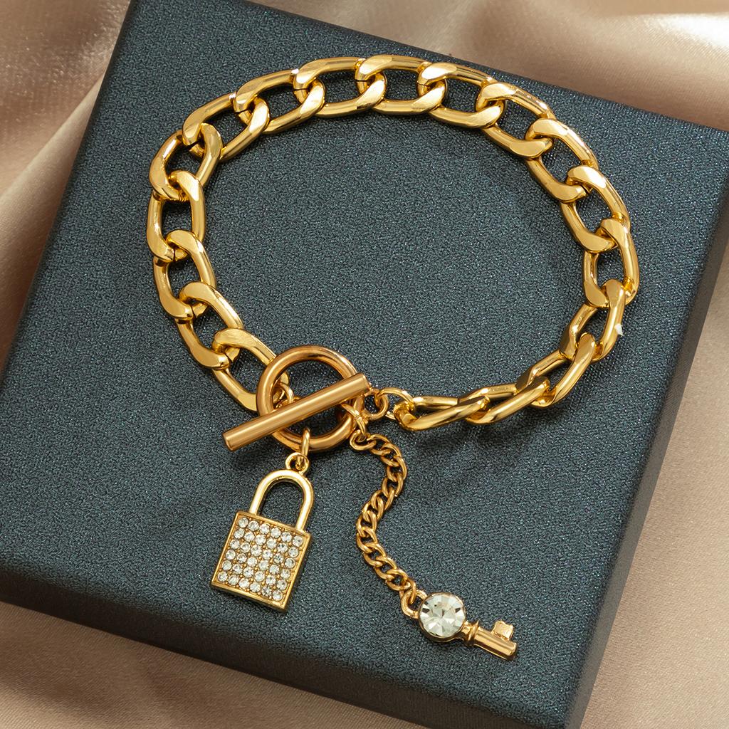 Salircon Steampunk Metal Thick Chain Bracelet Women's Exquisite Rhinestone Lock Key Pendant Buckle Bracelet Trendy Jewelry Gifts