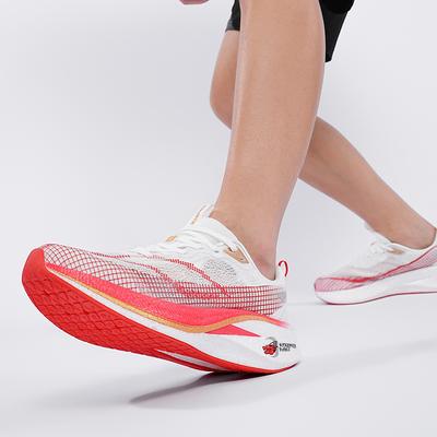 Sapatos de corrida de malha leve masculinos tamanho grande para primavera e verão, sapatos esportivos casuais respiráveis para caminhada ao ar livre, sapatos da moda