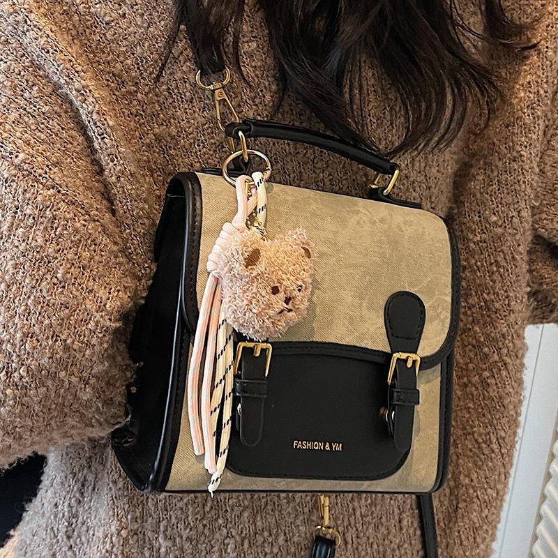 New backpack women's fashion leisure niche students class schoolbag Korean version of street trend lightweight travel backpack