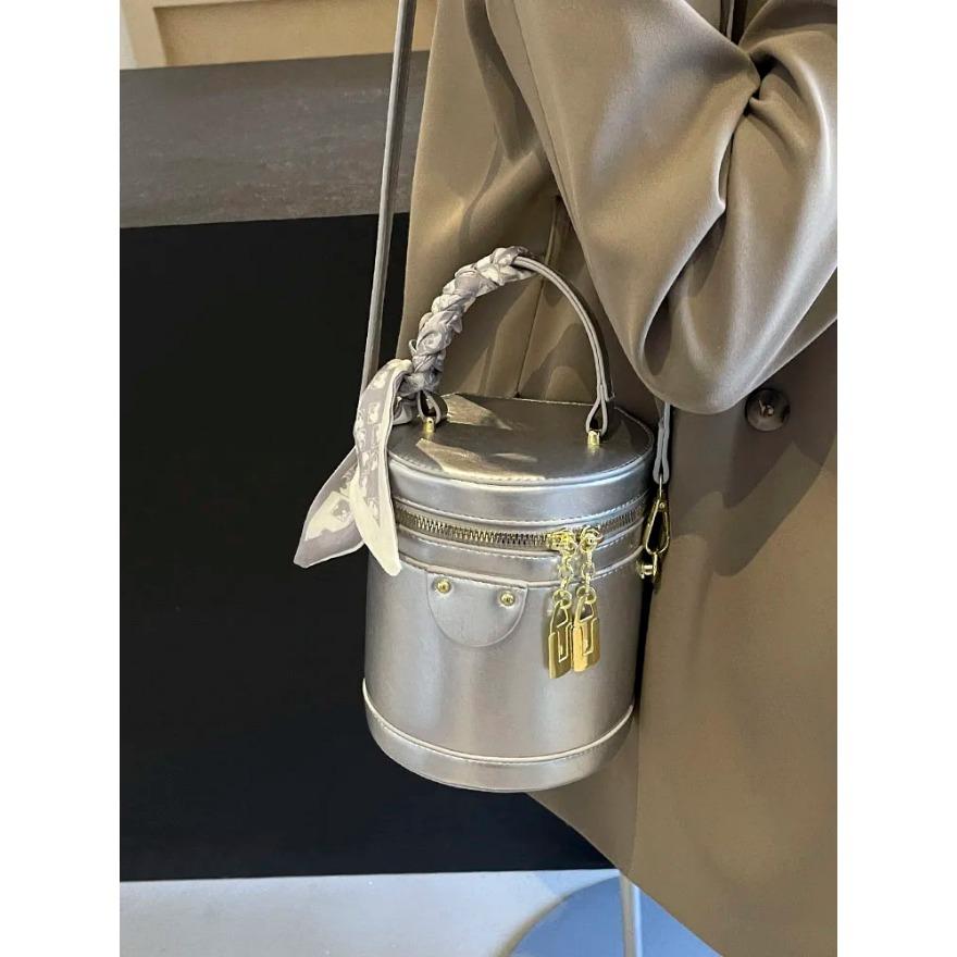 Vintage Red PU Leather Mini Handbags  Summer New Barrel-shaped Crossbody Bag Women Fashion Phone Purse