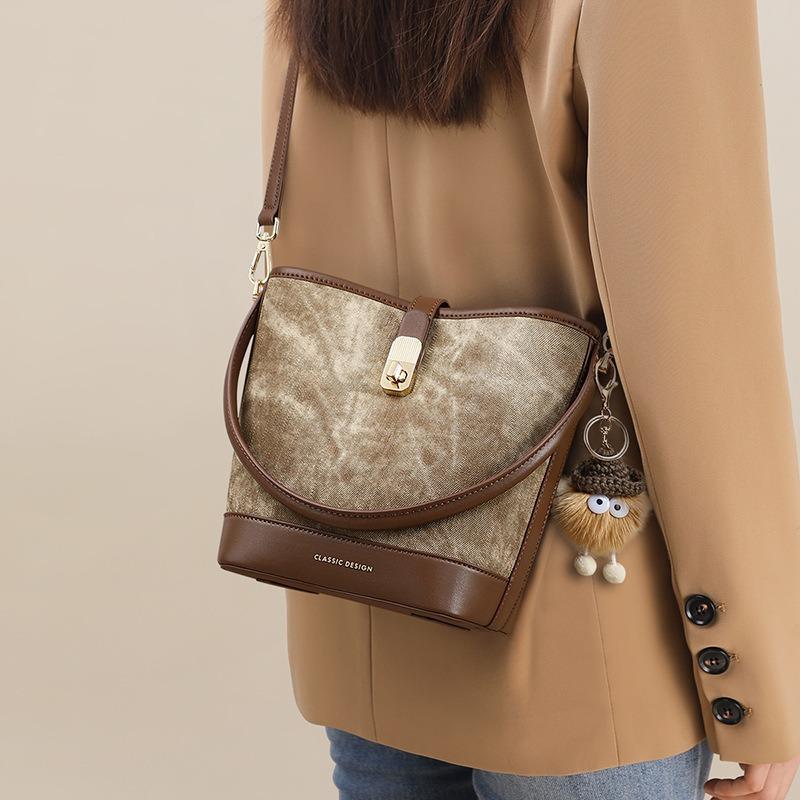 Bag new autumn and winter women's bag bucket bag messenger bag niche design advanced sense retro small bag to work