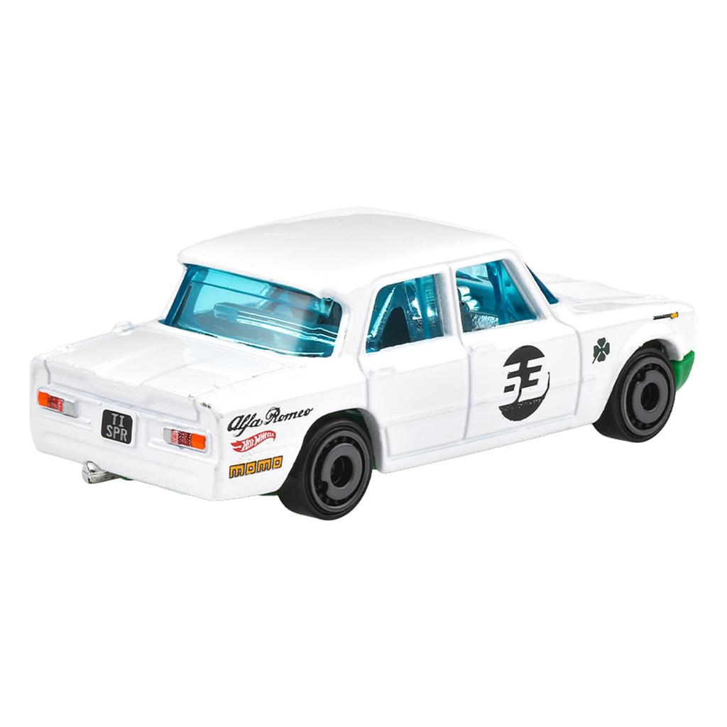 Hot Wheels JFN77 Alfa Romeo Giulietta TI Super Ride-On Car Mini Toy White for Ages 3 and Up