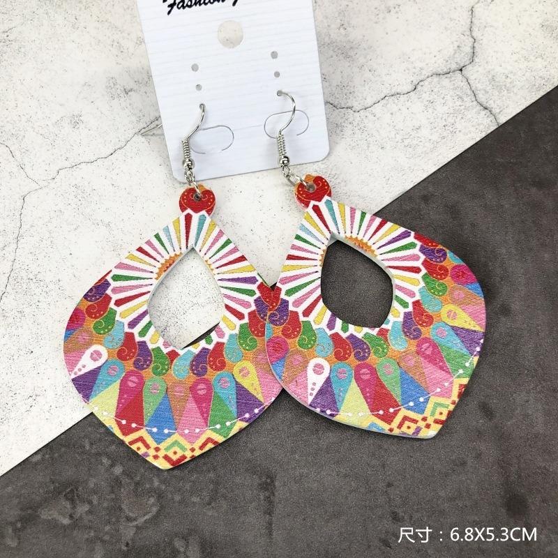 Bohemian Wood Earrings Women's Personality Exaggerated Print Flower Stud Earrings Vacation Versatile Temperament Earrings