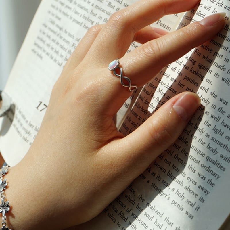 

Project Arthur Opal (ring) Classic