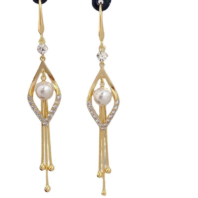 Diamond Shaped Long Tassel Earrings Exude A Fashionable and Goddess Like Aura, with Super Fairy and Versatile High-end Earrings for Women
