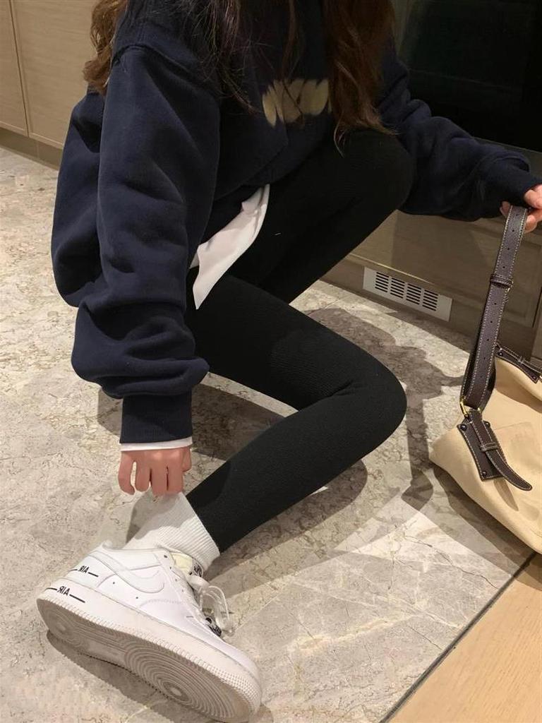 Japan Lanolin Warm Fleece High Waist Stirrup Leggings for Autumn/Winter