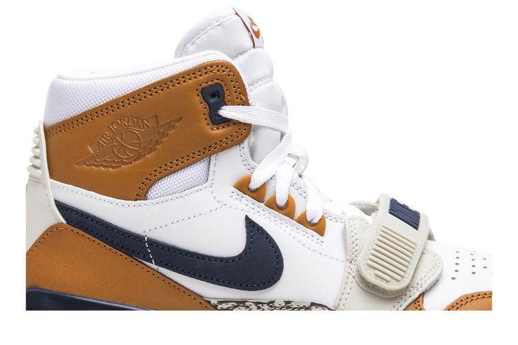 Men's Sneakers Jordan Legacy 312 Trainer 3 Medicine Ball White/Midnight Navy-Ginger-Light Bone-White