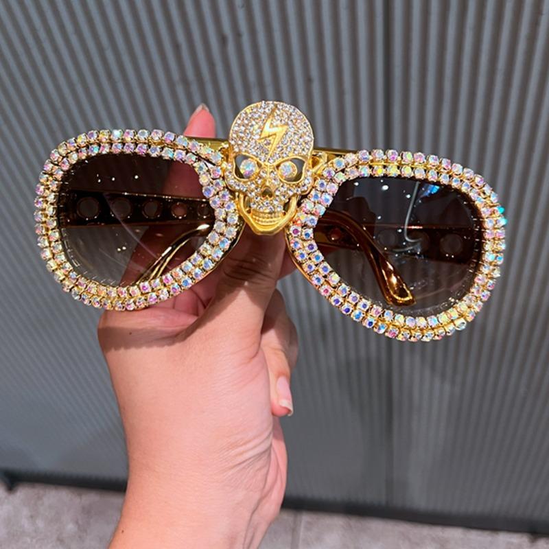 

Retro Sunglasses 2025 Personality Trend Diamond-encrusted Cat Eye Sunglasses Men and Women The Same Style High Sense Europe and America