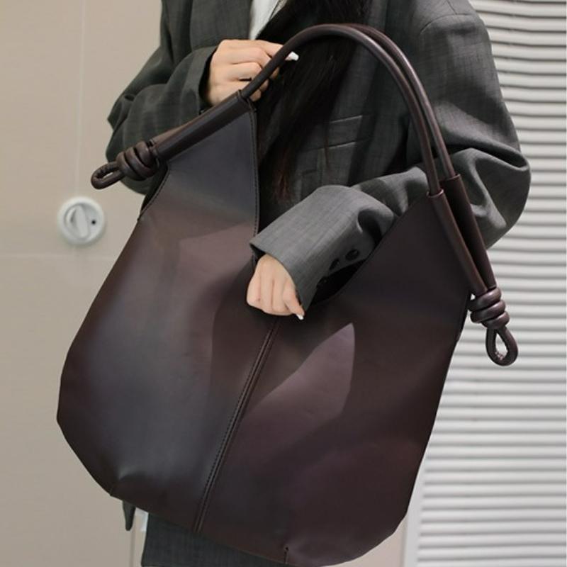 Urban Minimalist Style Shoulder Bag with Bucket Shaped Niche Design Underarm Bag Minimalist Solid Color Tote Bag