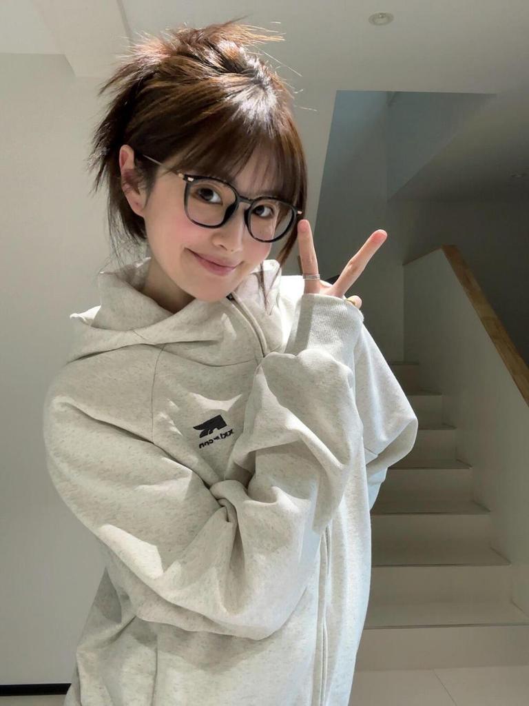 Women's Green Retro Style Zip-Up Hooded Sweatshirt Jacket - Spring Collection