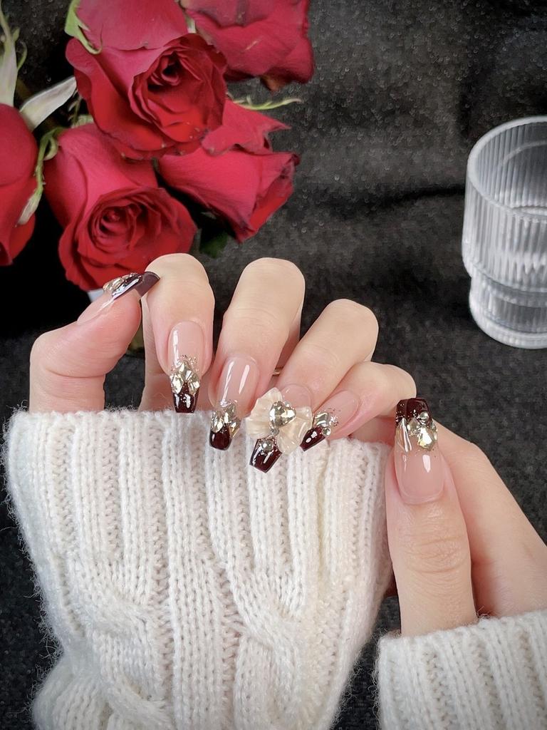 Nail Therapy Light Art Wine Red Ribbon Gentle Goddess Butterfly Handpainted