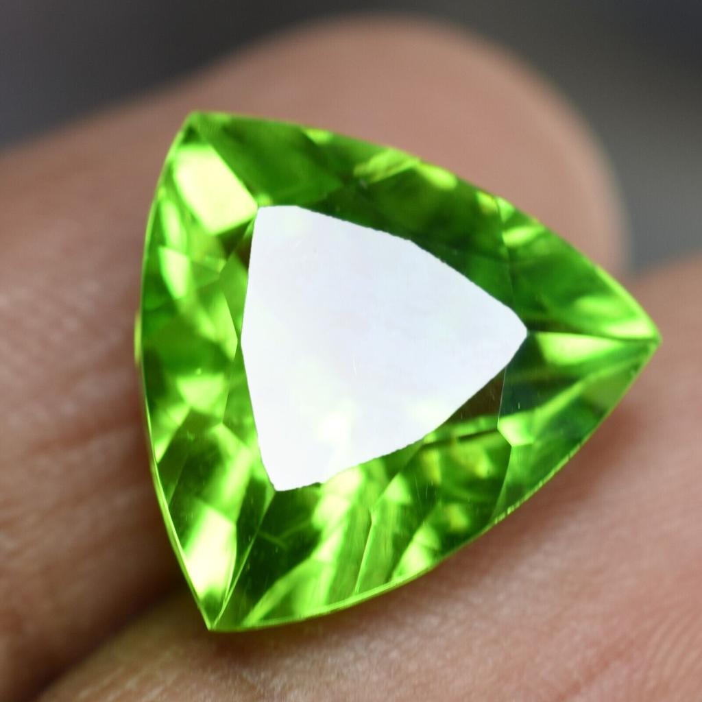 NATURAL Peridot TRILLION CUT 9.00 Carat Faceted Gemstone Best Quality