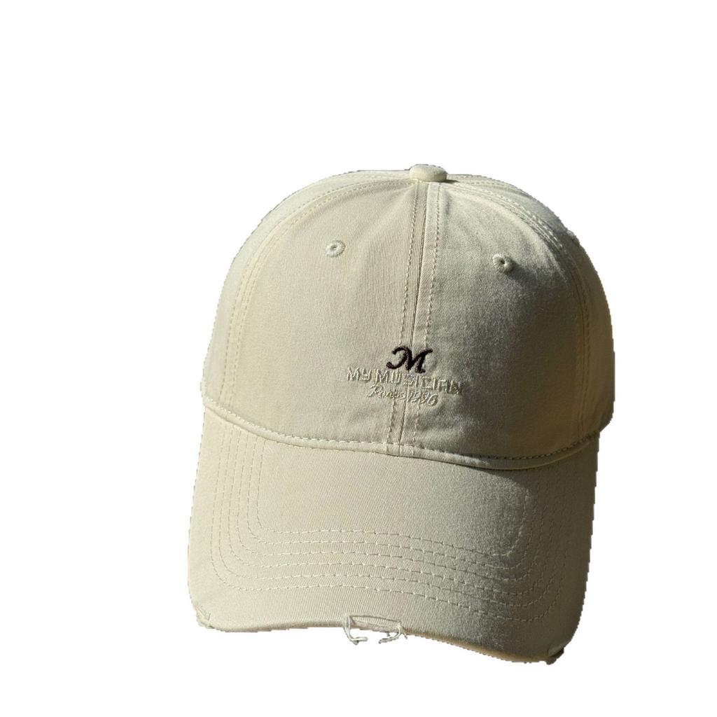 Spring and summer new style, fresh and simple embroidered soft-top baseball cap, fashionable and versatile hat that makes the face look smaller,