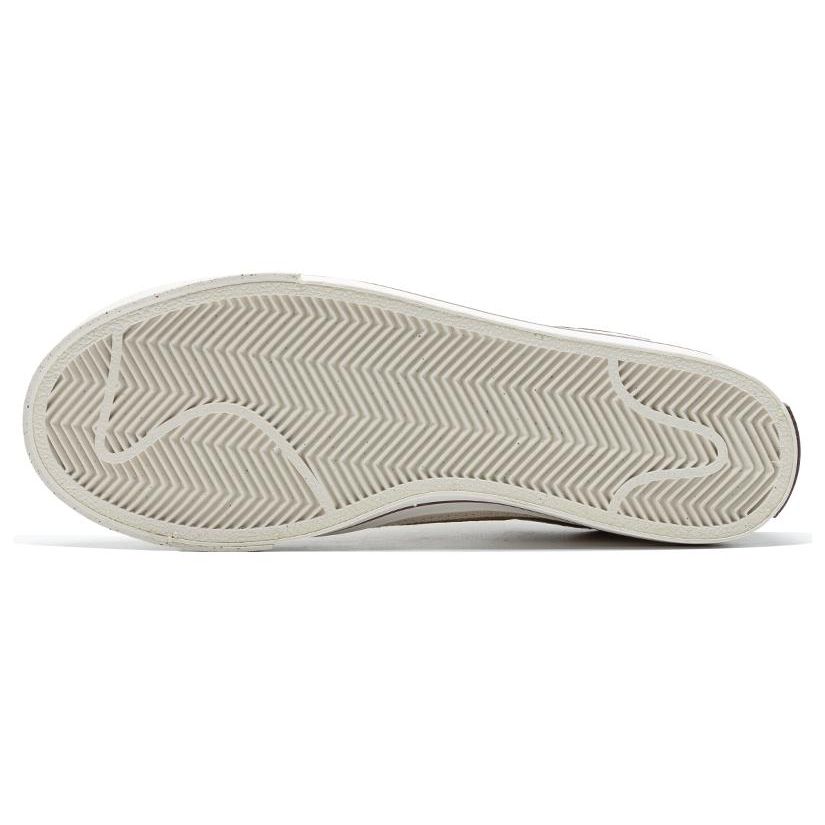 Nike Court Legacy Next Nature Sand Drift Bronzine Damen Sneaker Creme Sail Hanf DH3161-107