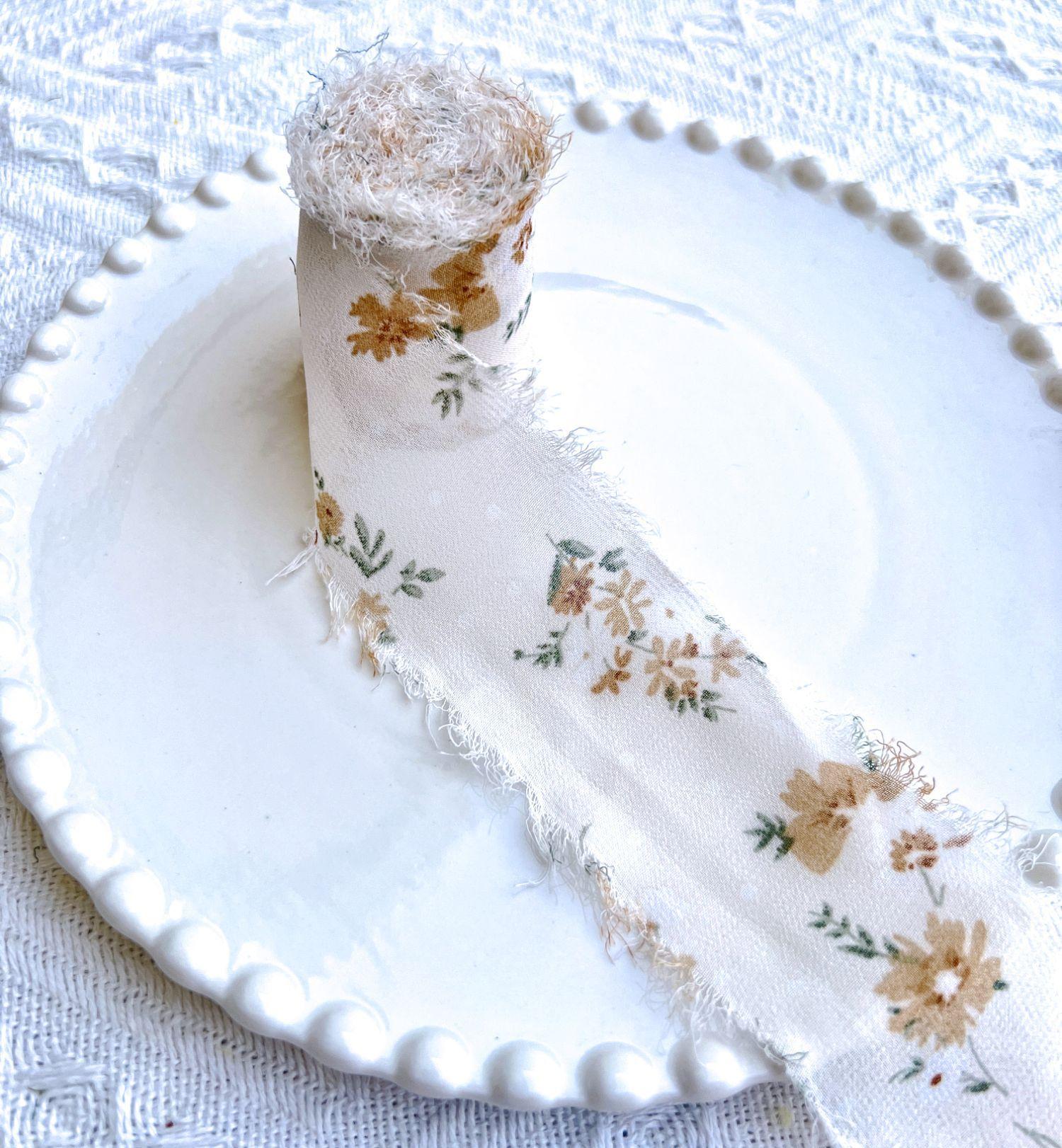 

Printed Hand-torn Raw Edge Ribbon Pastoral Style Chiffon Ribbon Small Fresh Bouquet Strap Floral Tassel Gauze Belt
