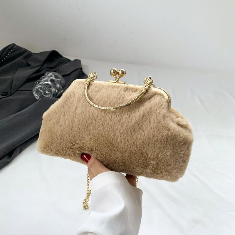 Trendy Shell Bag Stylish Crossbody Chain Bag Beautiful Handheld Purse For Casual Use