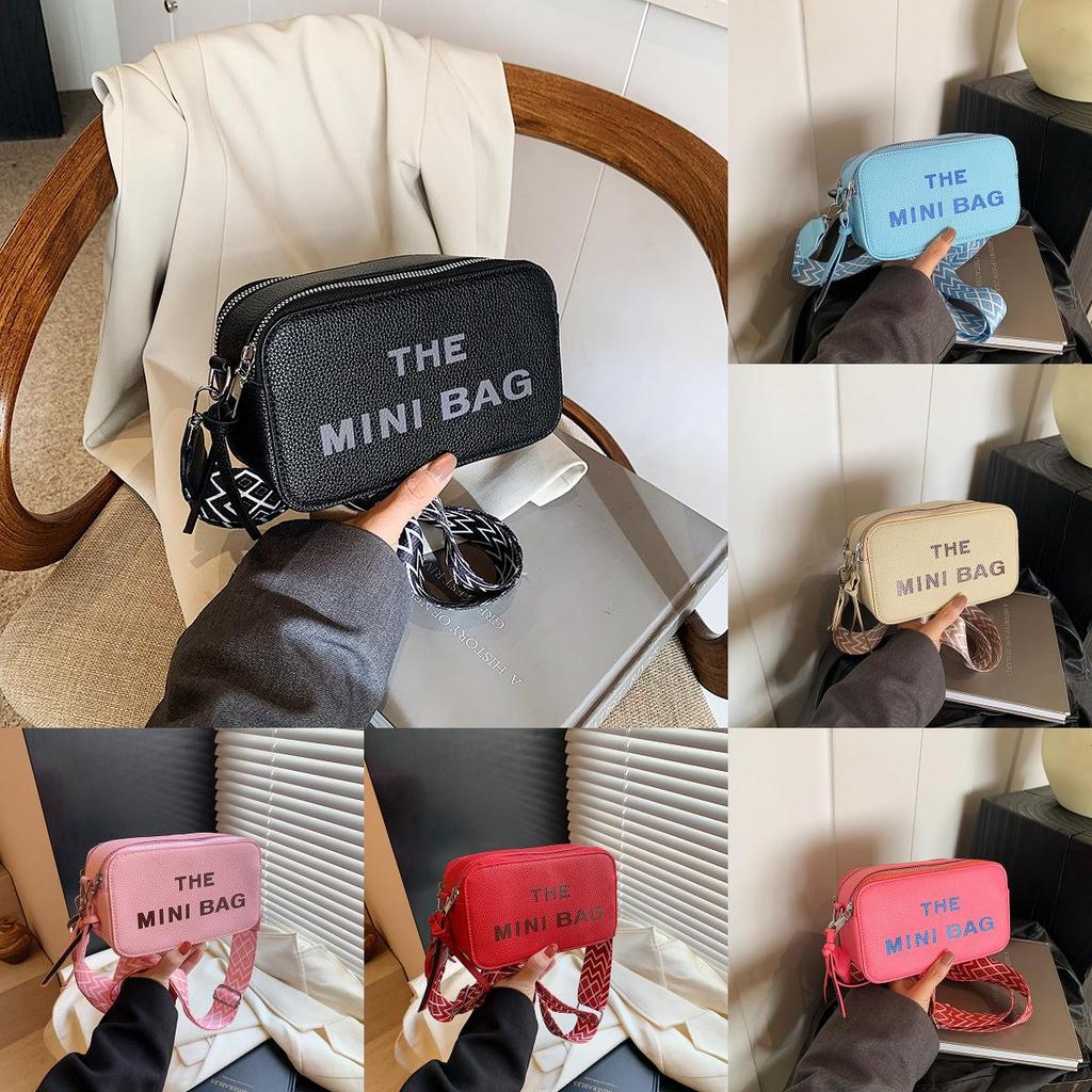 Simple Solid Color Gold Letter Printed Women Large Capacity Casual Shoulder Bag For Casual Daily Use