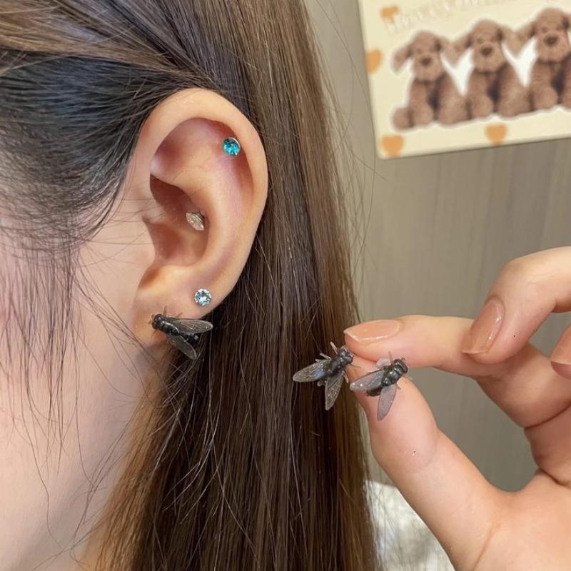 2Pairs Personalized Creative Mini Simulated Fly Earrings For Men Women Funny Abstract Niche Jewelry Accessories Couple Gift