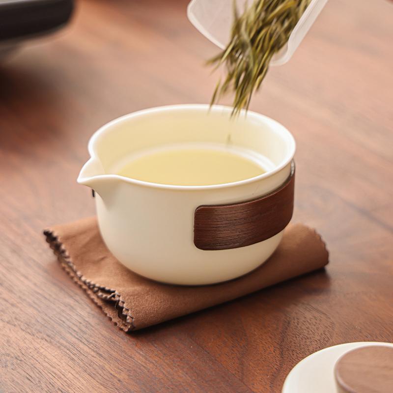 Przenośny zestaw do herbaty Kungfu z białym szkliwem księżycowym, podróżny ceramiczny zestaw do herbaty, minimalistyczny wygląd, nowoczesne chińskie zestawy do herbaty, odpowiednie do domu, biura, podróży służbowych
