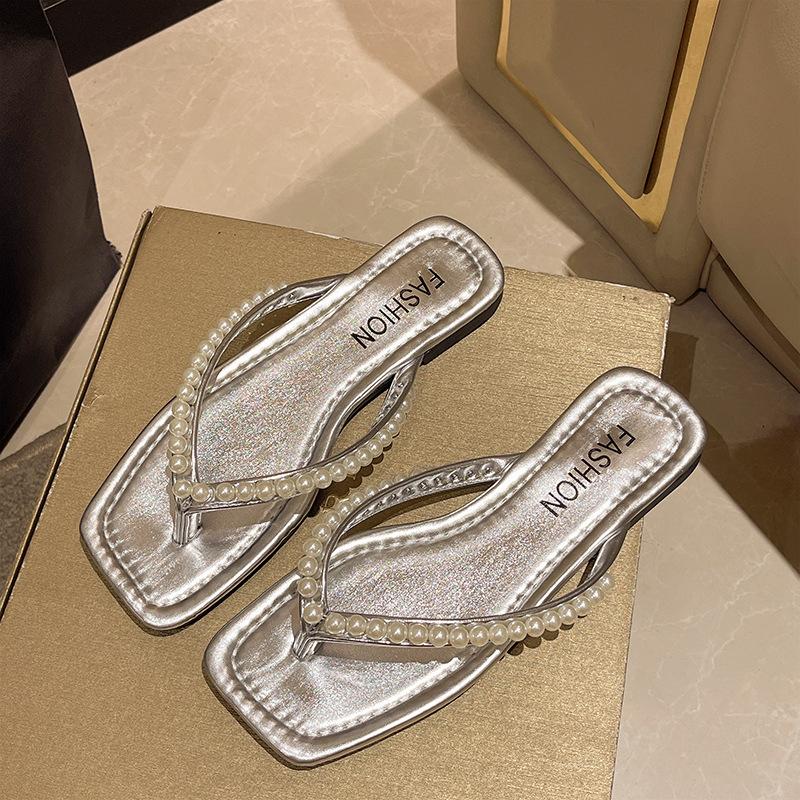 Cool Slippers Women's Summer Outer Wear Fashion Year New Pearl Rhinestone Square Head Foot Clip Flat Bottom Non-slip Flip-flops