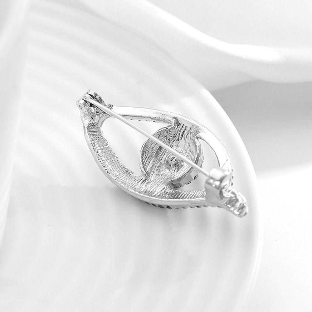 Decoration Devil Eye Brooch Pin Hollow Out Banquet Clothes Pin Rhinestone Eye Brooches  Decoration