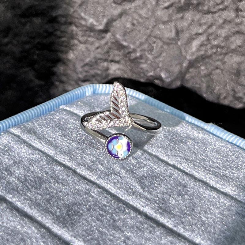 

2026 Mermaid Scale Light Internet Celebrity Fashion Temperament Colorful Mermaid Personality Ring Female Niche Light Luxury Versatile Resizable