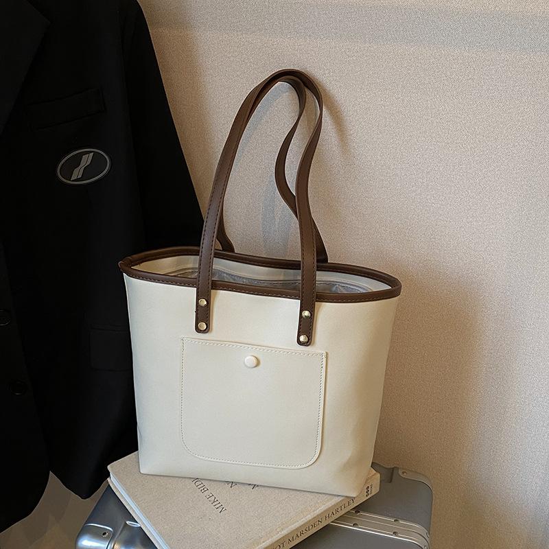 Large-capacity retro bag women's autumn and winter versatile 2025 new simple shoulder bag popular commuter tote bag this year