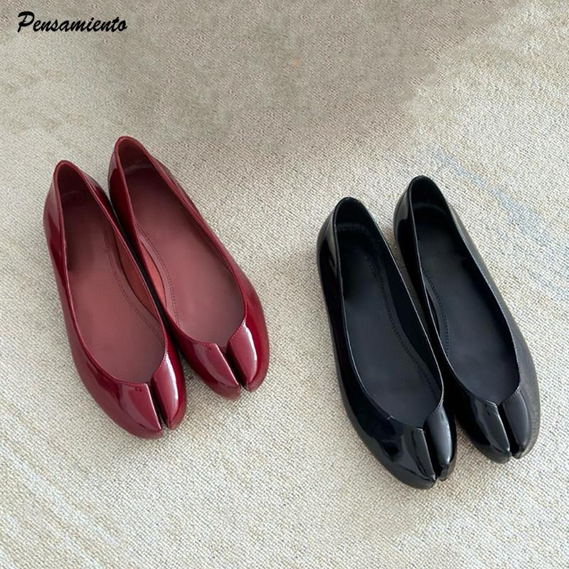 Ins style Patent Leather Shallow Tabi Women Flats Shoes Spring Summer Vintage Split Toe Wedges Casual Loafers Shoes