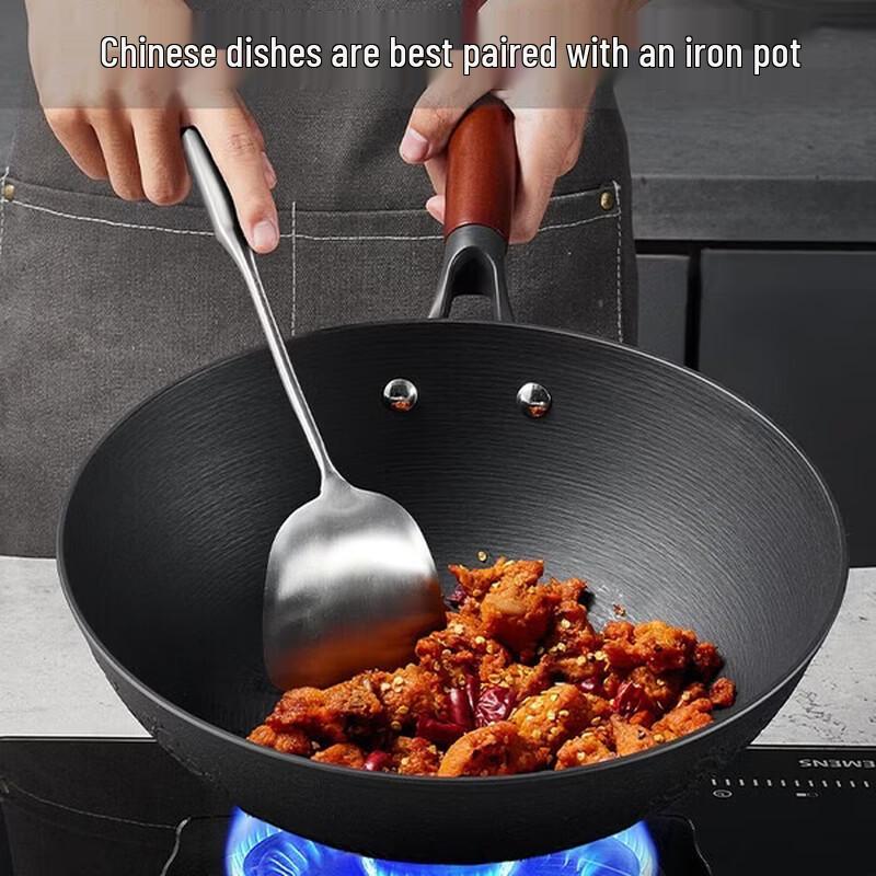 COOKER KING 30cm Nitrided Cast Iron Wok