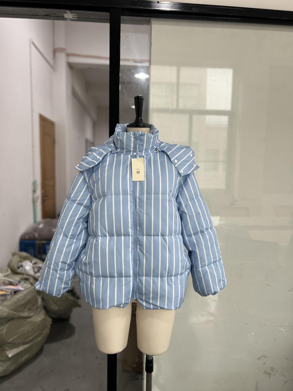 Women`s Winter Cotton Jacket with Detachable