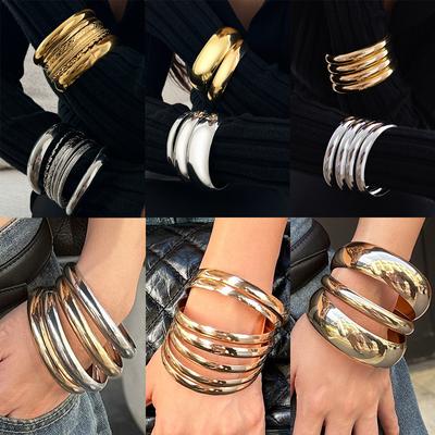 Elegantes geometrisches Twist-Metallarmband-Set