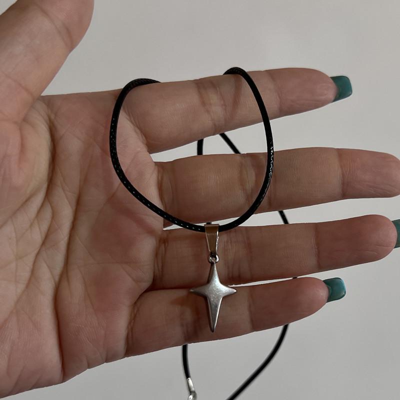 Neue Koreanische Mode Hohl Titan Stahl Stern Pentagramm Anhänger Halskette für Frauen Männer Schwarz Seil Kette Choker Y2k Party Schmuck