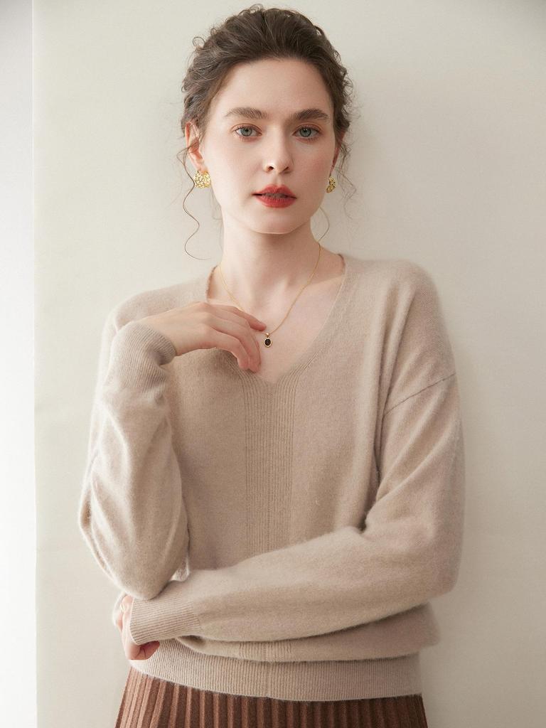 Women's V-Neck Seamless Cashmere Sweater: Brushed Finish, Long Sleeve, Solid Color