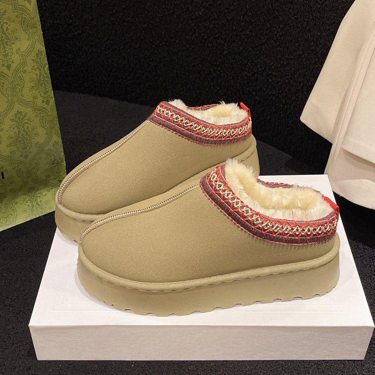 Fashion Winter Plush Shoes for Women Easy to Wear Snow Boots Suede Warm Soft Outdoor Plush Slippers Women Solid Color Thick Soled Shoes