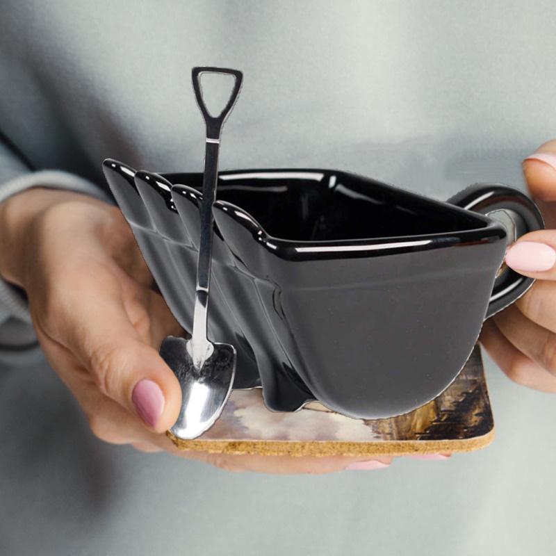 Funny Mugs Ceramics Digger Coffee Cup With Spade Shovel Spoon Creative Birthday Gifts Mug Porcelain Excavator Coffee Mug Teacup