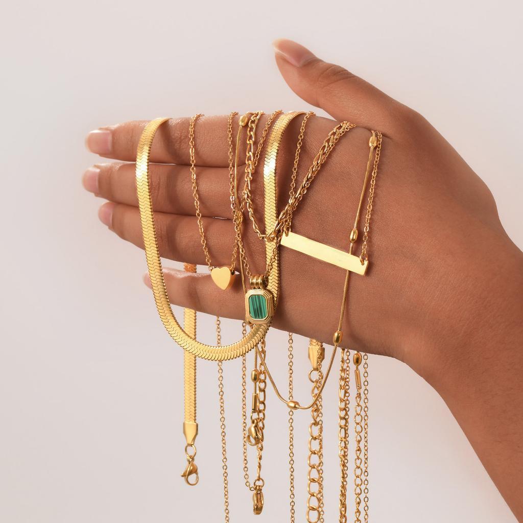 Vnox Classic Gold Plated Various Chain Necklaces,Stainless Steel Square Heart Pendent Necklace For Girl,Clavicle Collar Jewelry