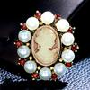 New Beauty Head Embossed Brooch 20 Styles Available Classic Fashion Pin Wedding Party Jewelry Pearl Rhinestone Material